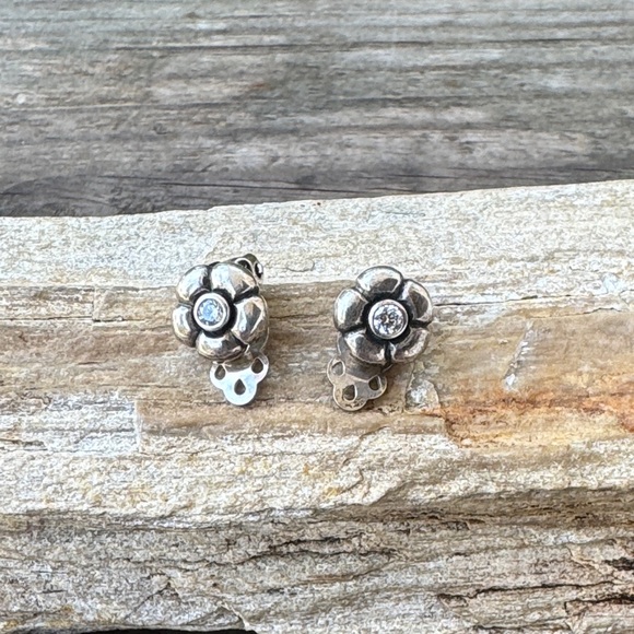 Rare Retired Pandora Sterling Silver Clip Flower Earrings - Picture 1 of 3